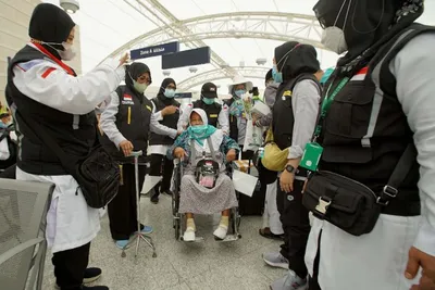 Haru dan Khidmat, Momen Jamaah Haji Indonesia Tiba di Tanah Suci 2026 Disambut Layanan Maksimal