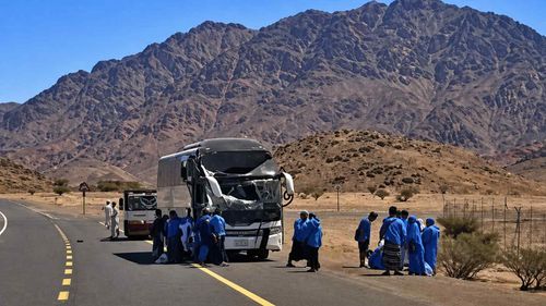Bus Jamaah Umrah Indonesia Kecelakaan di Jabal Magnet Madinah, Sejumlah Korban Luka-Luka