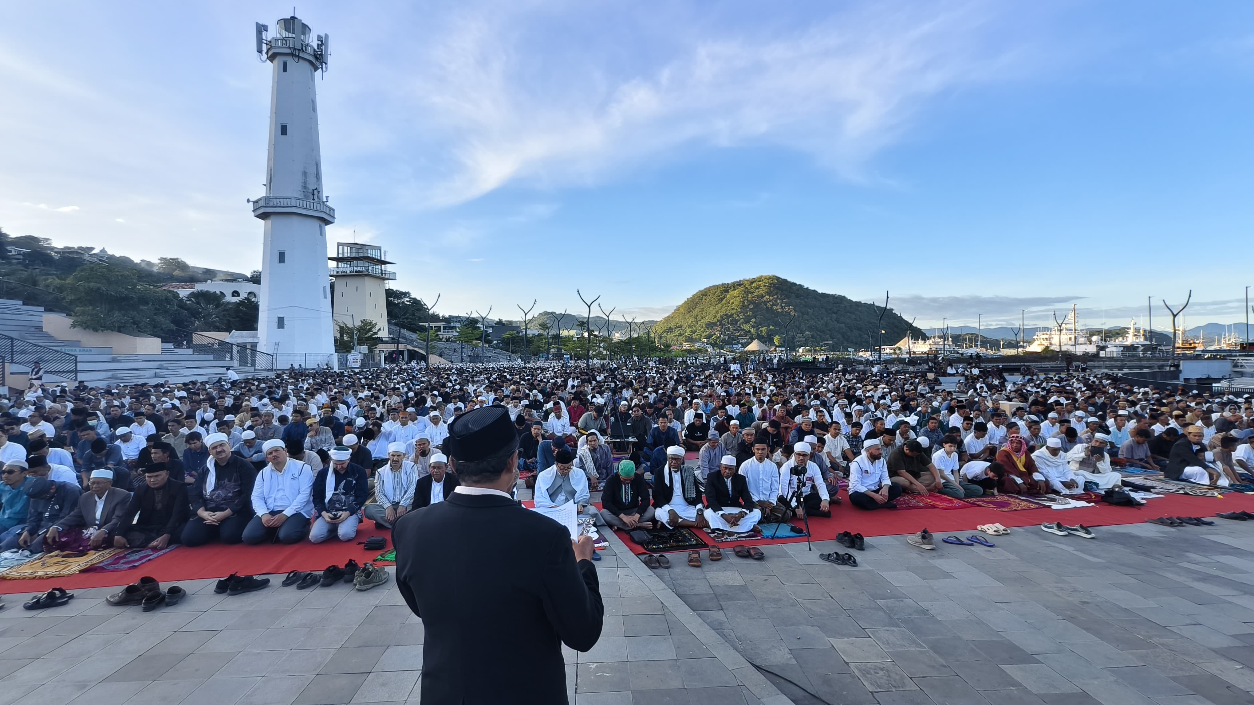 Khotbah Iduladha di Labuan Bajo, UBN Ajak Masyarakat Tadabburi Surat As-Saffat Ayat 100 dan 111